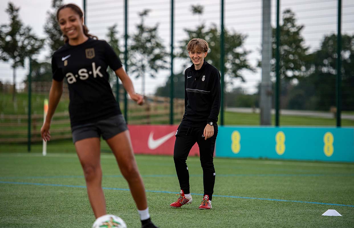 Rosanna Frith-Salem, Bloomsbury Football: Technical development